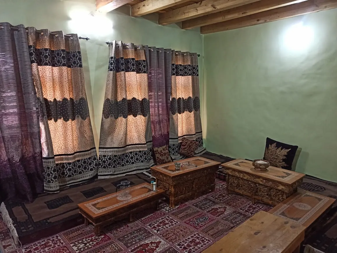 Toktha Guest House Karsha